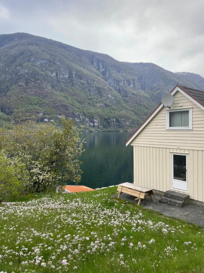 Aurland Feriehus Exterior photo