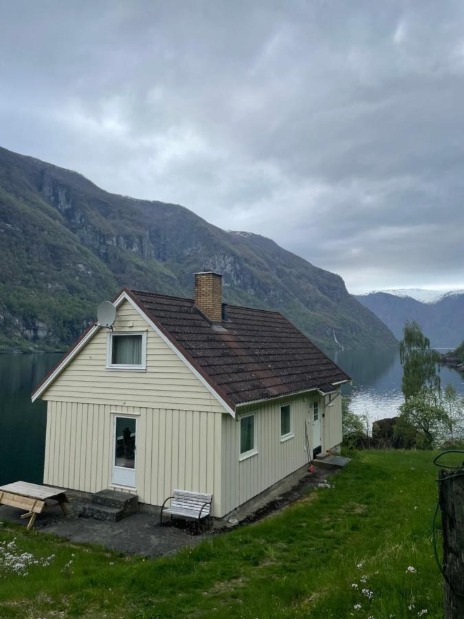 Aurland Feriehus Exterior photo