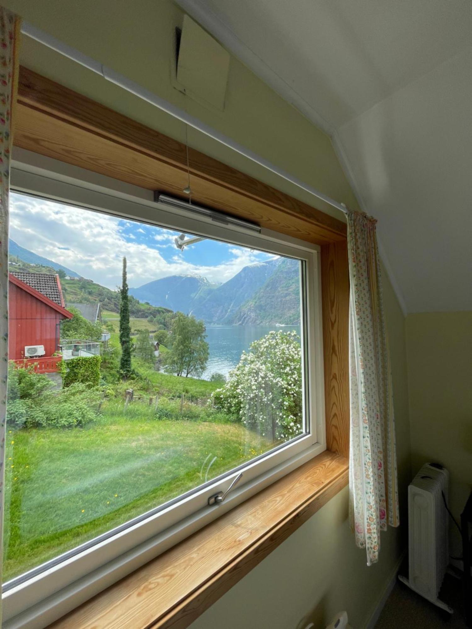 Aurland Feriehus Exterior photo